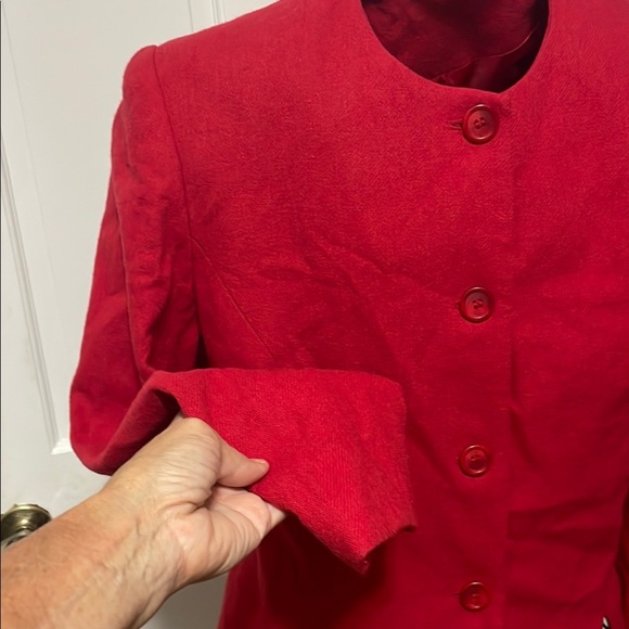 πππ3 for 12$πππRed Tailored Blazer with Collarless Design - Picture 4 of 9